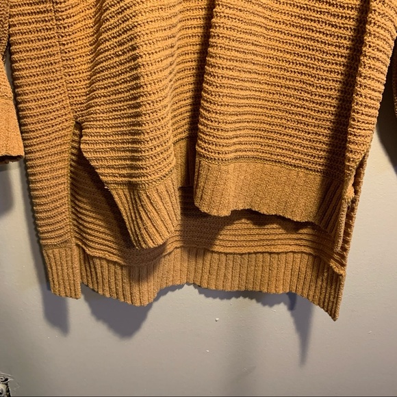 American Eagle Taupe Oversized Knit Sweater - Picture 6 of 7